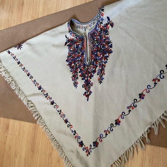 Embroidered Poncho - Picture 3 of 8